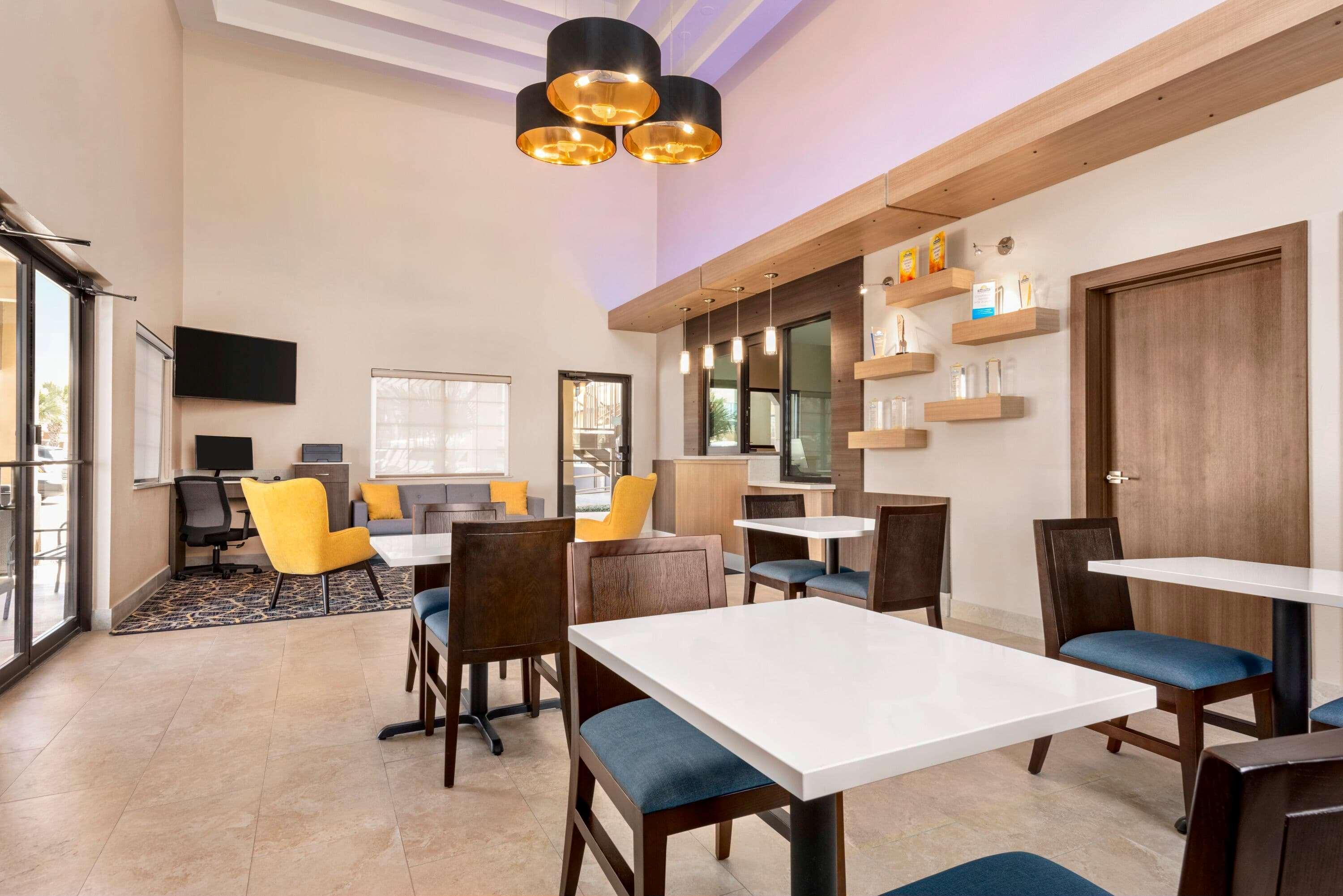 Days Inn & Suites By Wyndham Houston Hobby Airport Kültér fotó