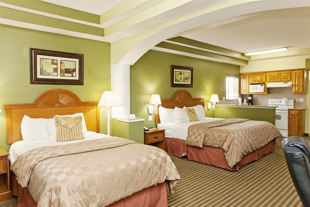 Days Inn & Suites By Wyndham Houston Hobby Airport Kültér fotó