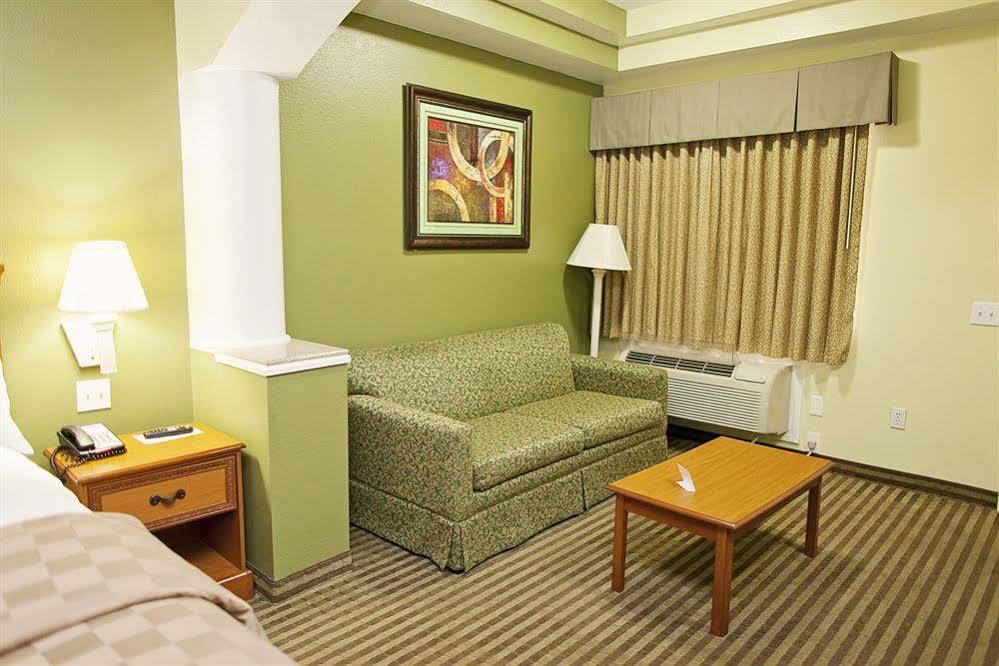 Days Inn & Suites By Wyndham Houston Hobby Airport Kültér fotó