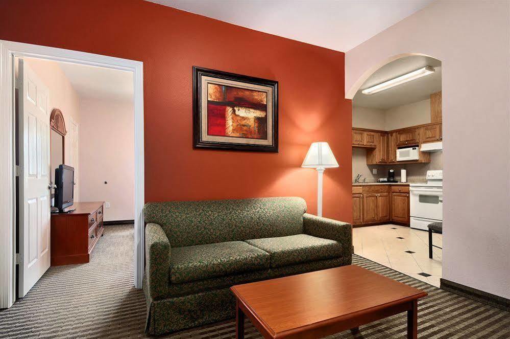 Days Inn & Suites By Wyndham Houston Hobby Airport Kültér fotó